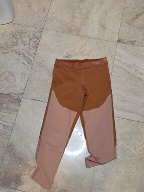 Nike Girls' Rust and Blush Colorblock Performance Leggings